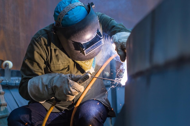 Repair storage tank welding