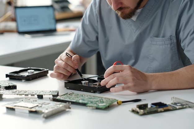 Repairing detail of computer processor