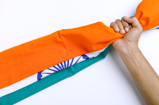 インド共和国記念日、独立記念日インド、トリコロールフラグを手に