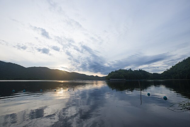 Reservoir and Mount