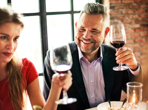 Ristorante che raffredda il concetto riservato di stile di vita di classe