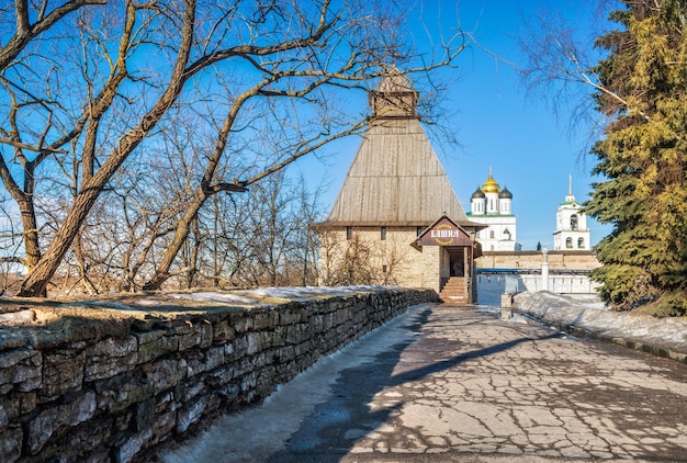 VlasyevskayaタワーにあるRestoranvoVlas'evskojbasneレストラン