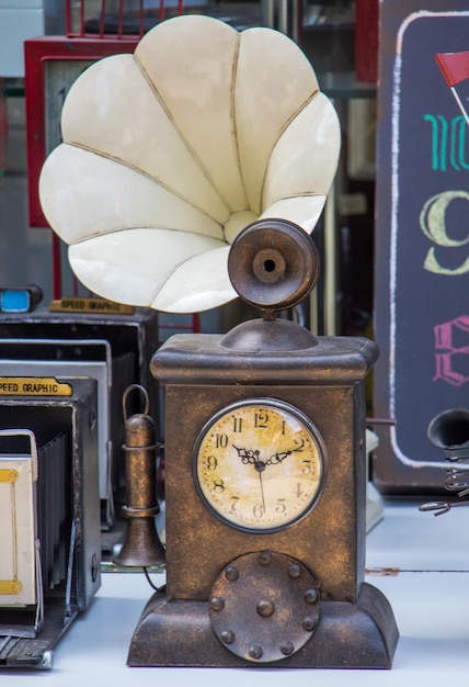 Retro clocks and mechanism