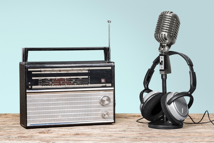 Photo retro style microphone radio and headphones