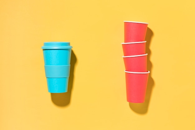 Photo reusable cup with plastic cups