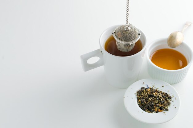 사진 플라스틱 없이 차를 끓일 수 있는 재사용 가능한 금속 옥양목