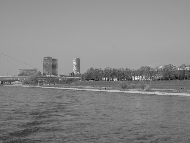 Photo rhine river in cologne