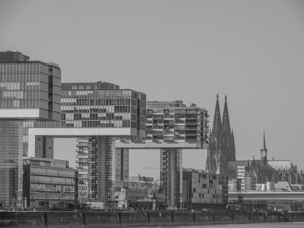 Photo rhine river in cologne