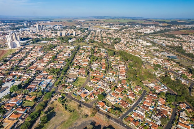 Ribeirao Preto Sao PauloBrazilië Circa juni 2022 Luchtfoto van Avenida Maurilio Biagi in Ribeirao Preto, Brazilië