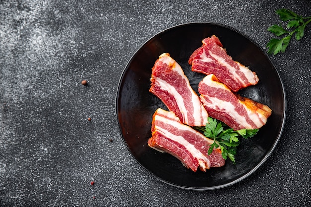 スペアリブ生肉豚肉スパイスパプリカハーブ新鮮な食事スナックテーブルコピースペース食品背景