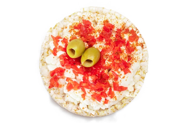 Rice cake sandwich with bell pepper cottage cheese and olives