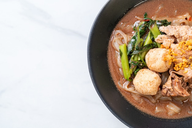 Rice noodle soup with Stewed pork