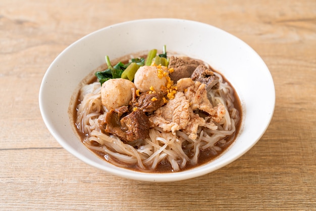 Photo rice noodle soup with stewed pork