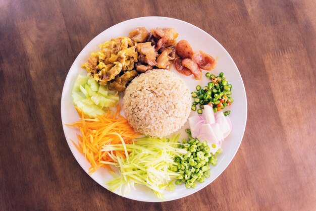 Rice Seasoned with Shrimp Paste