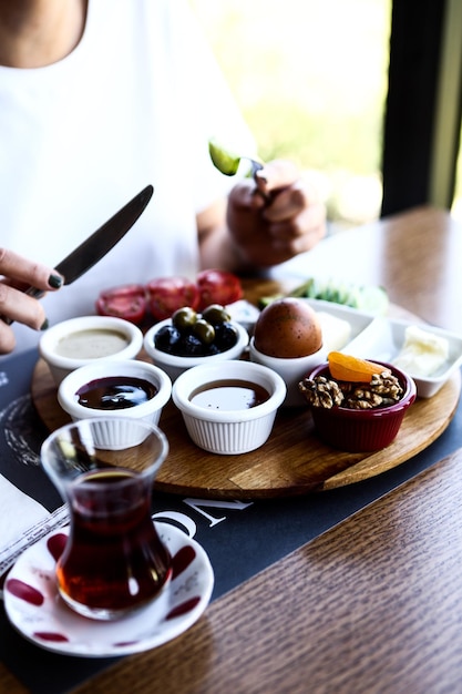 풍부하고 맛있는 아침 식사