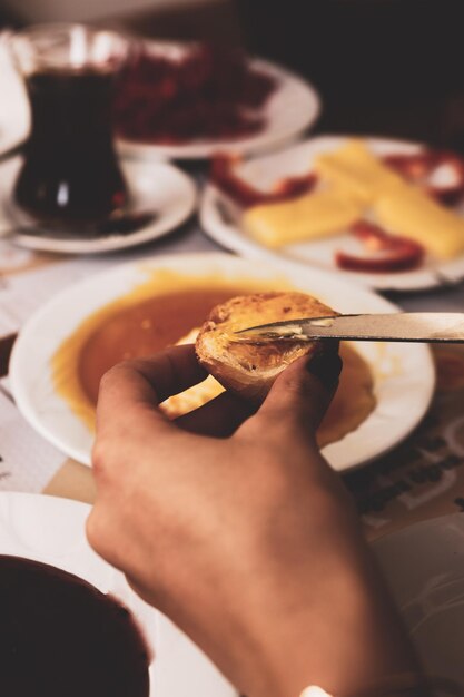 풍부하고 맛있는 터키식 아침 식사