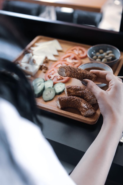 풍부하고 맛있는 터키식 아침 식사