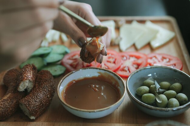 풍부하고 맛있는 터키식 아침 식사