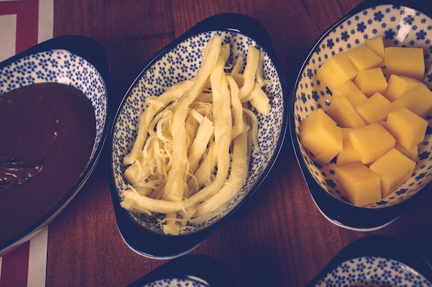 풍부하고 맛있는 터키식 아침 식사