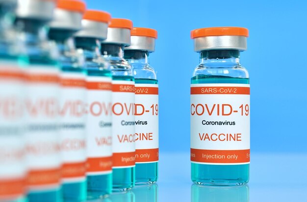 Rijflessen met covid19-vaccin