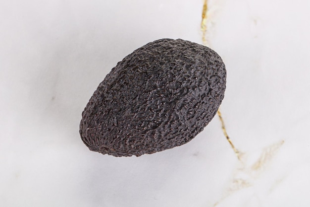 Foto rijp rauw geheel avocado-haspfruit