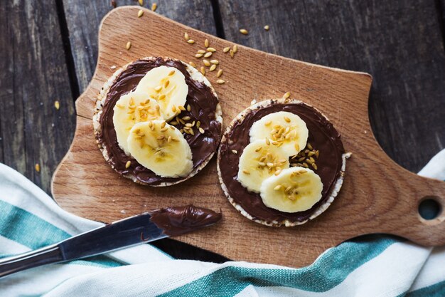 Rijstwafels ontbijt chocolade banaan