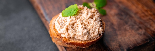 rillettes рыба сэндвич с лососем smorrebrod морепродукты аперитив еда еда закуска на столе