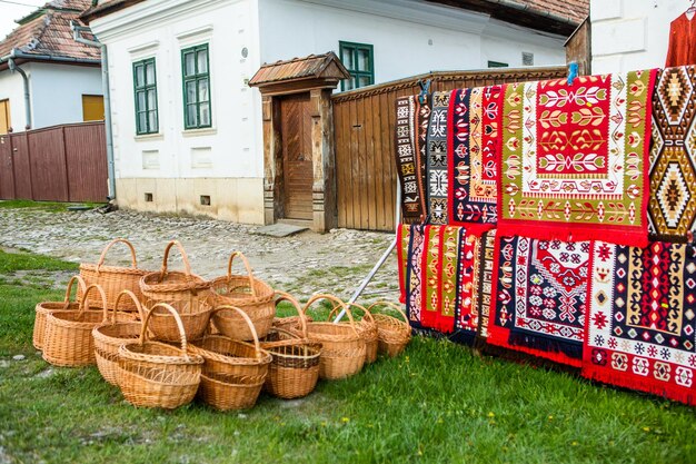 Foto rimetea is een klein dorp in transsylvanië, roemenië