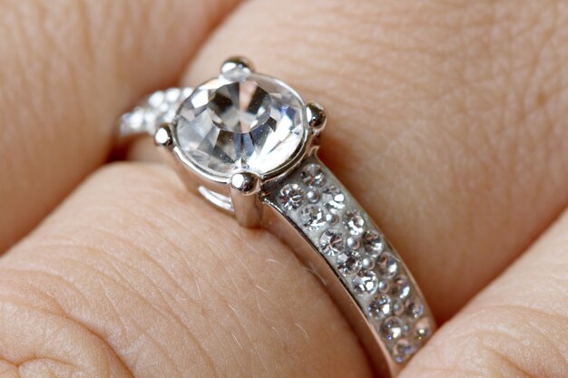 Ring diamond