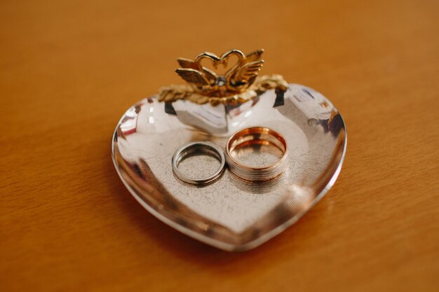 Rings wedding rings gold closeup