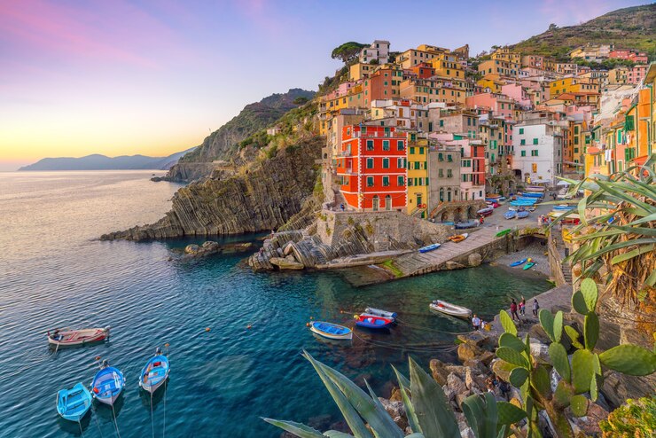 Riomaggiore, de eerste stad van de Cique Terre-reeks van heuvelsteden in Ligurië, Italië