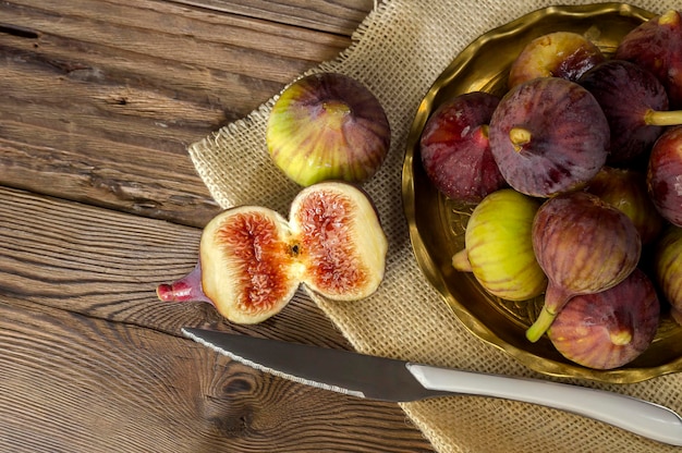 Ripe figs in a plate closeup