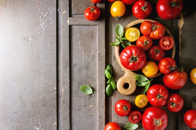 Ripe fresh tomatoes