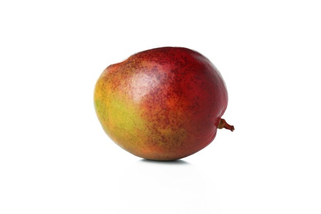 Foto frutto di mango maturo isolato su bianco