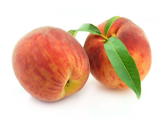 Photo ripe and sweet peaches