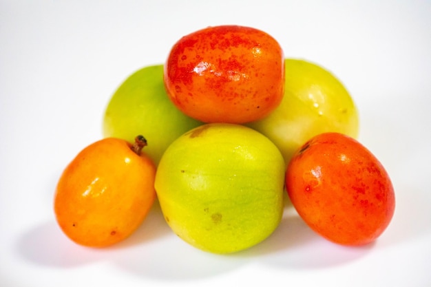 Photo ripe umbu fruit spondias tuberosa and siriguela seriguela ciriguela spondias purpurea