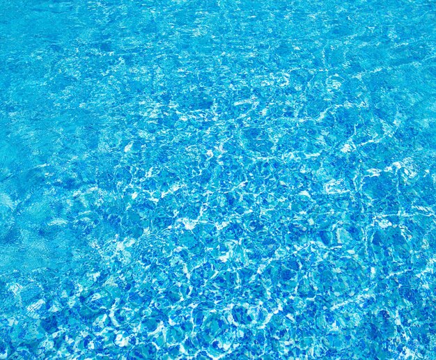 Ripple water in swimming pool