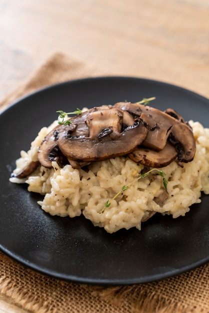 Risotto met champignons en kaas