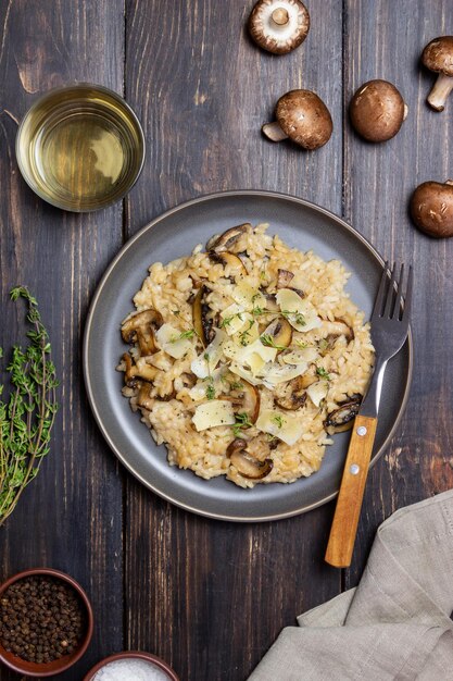 Risotto met champignons, kaas en tijm Vegetarisch eten Italiaans eten