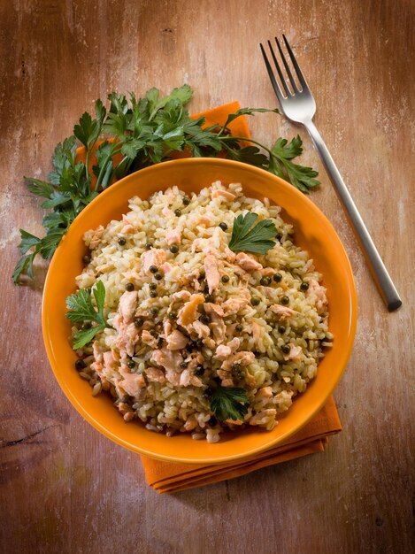 Risotto met verse zalm en groene peper