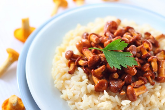 Photo risotto with chanterelles