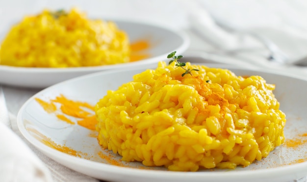 Risotto with curcuma or rice with fresh tumeric