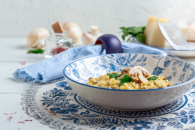 Risotto with mushrooms and saffron