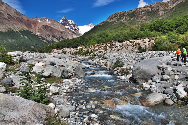 Photo the river close fitz roy, el chalten, patagonia, argentina