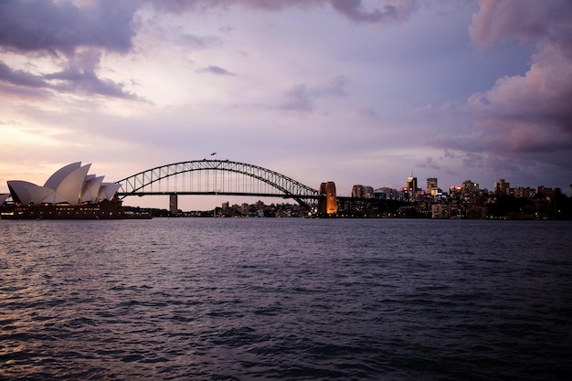 Photo river with buildings in background