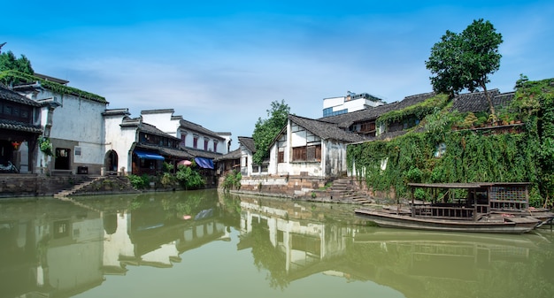 Photo rivers and ancient houses in ancient towns of zhejiang province