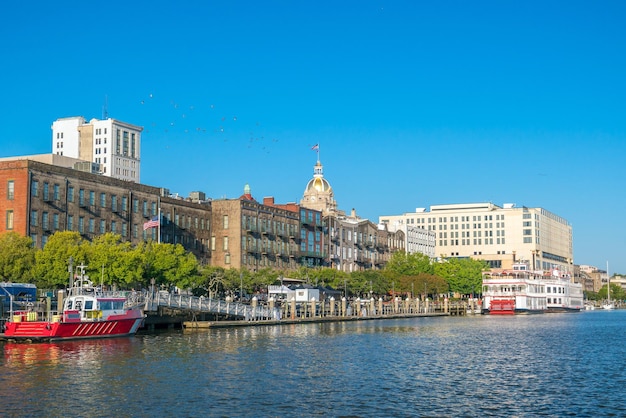 Rivierfront van het centrum van savannah in georgia, vs