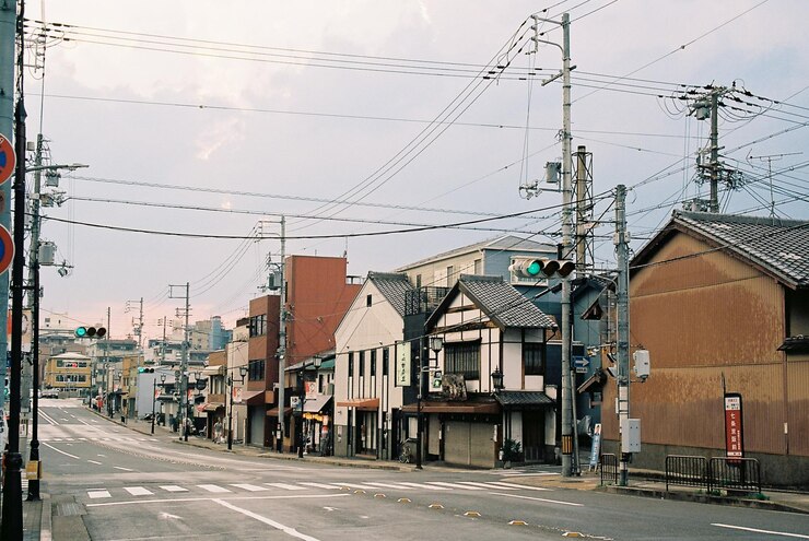 Photo 都市の建物による道路