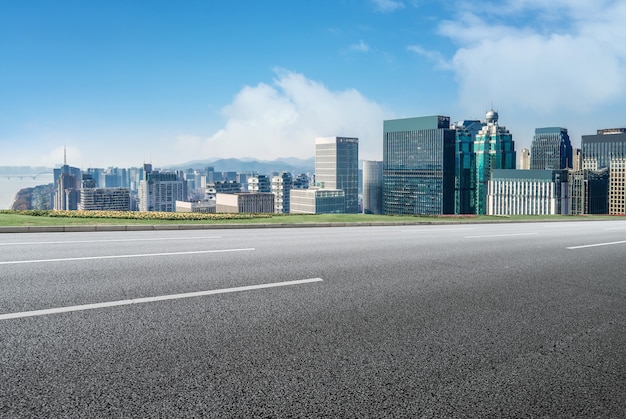 道路の地面と都市の建築景観