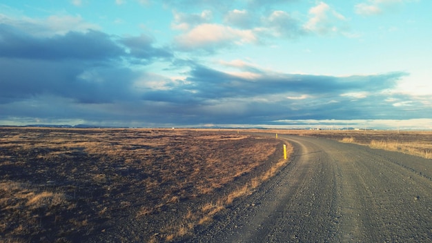 景観を通過する道路